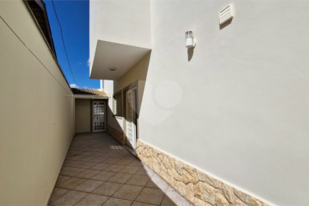 Casa sofisticada à venda em bairro nobre de Atibaia | 3 dormitórios | 408 m²