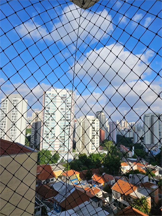 Apartamento, 3 dormitórios, 1 suíte e 2 vagas Vila Mariana