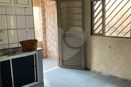 Casa térrea para venda na Vila Carmem