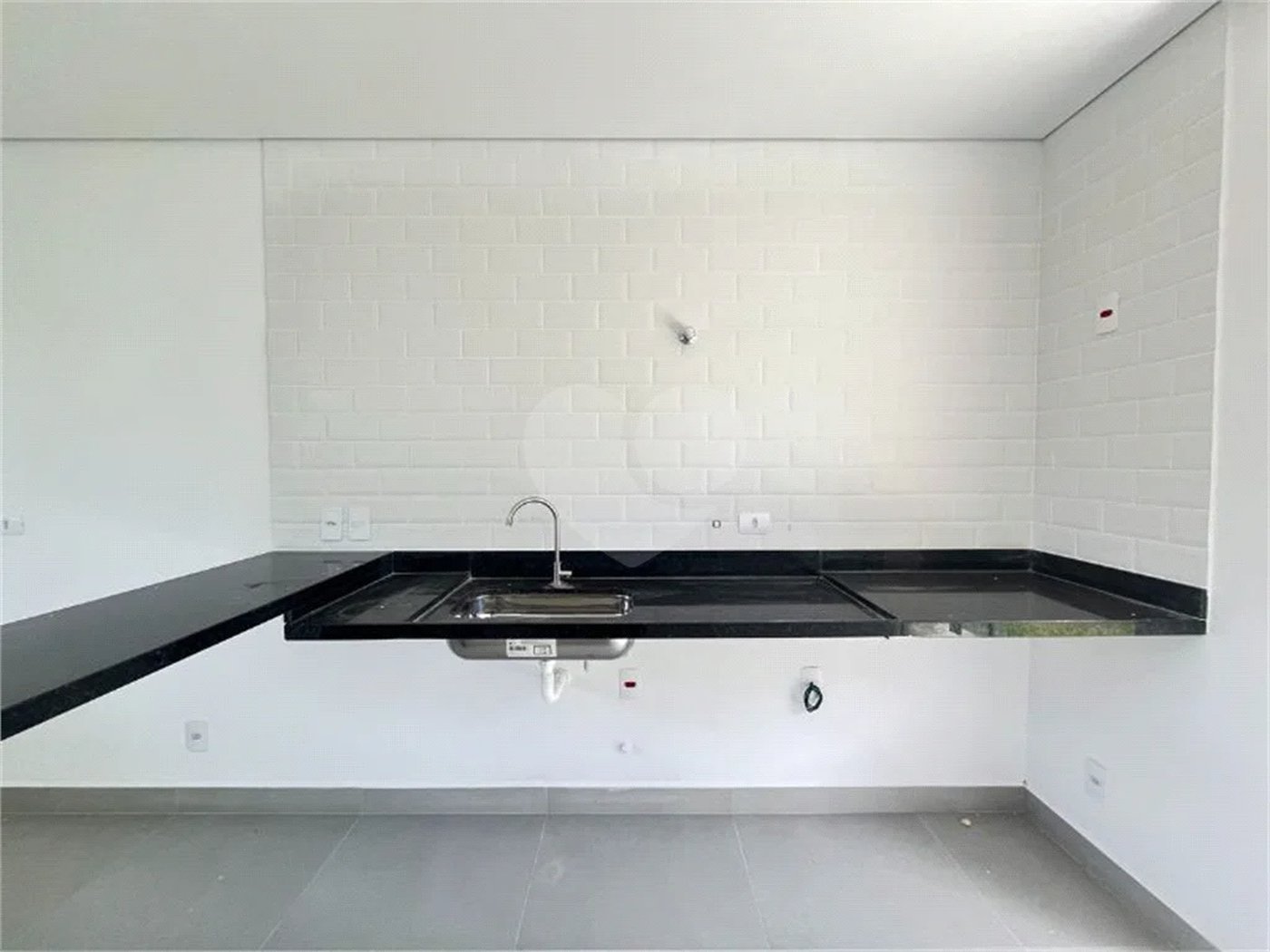 Casa à venda com 2 suítes em Boraceia, Bertioga, SP