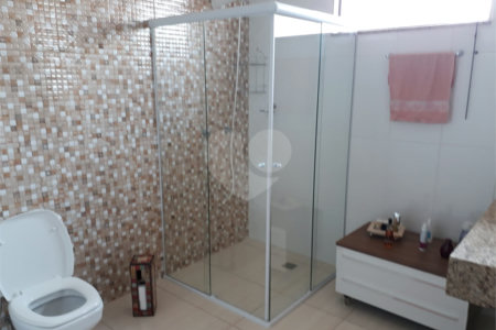Sobrado à venda com 3 quartos em Jardim Bicão, São Carlos, SP