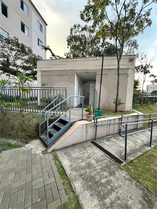 Apartamento a Venda com 2 Dormitórios Jaraguá / SP