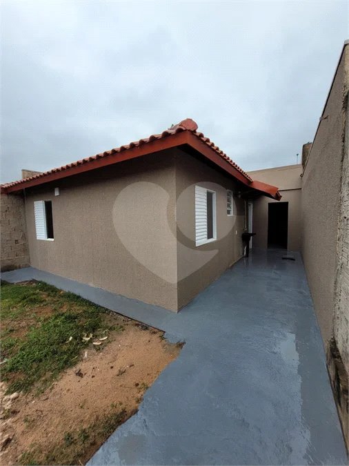 Casa Abaixo de Valor De Mercado no Eduardo Abdelnur: De R$ 270 mil por R$ 240 mil!