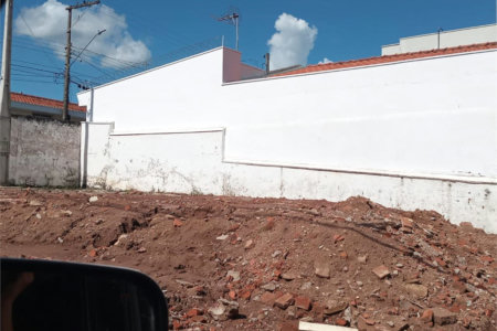 Terreno residencial/comercial na vila nery