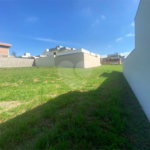Lote no Condomínio Village Damha IV
