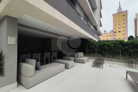 Lindo apartamento com 30 m², varanda e lazer completo, para locação na Chácara Klabin!