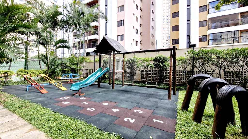 Apartamento à venda com 4 quartos, sendo 2 suítes, em Brooklin, São Paulo, SP