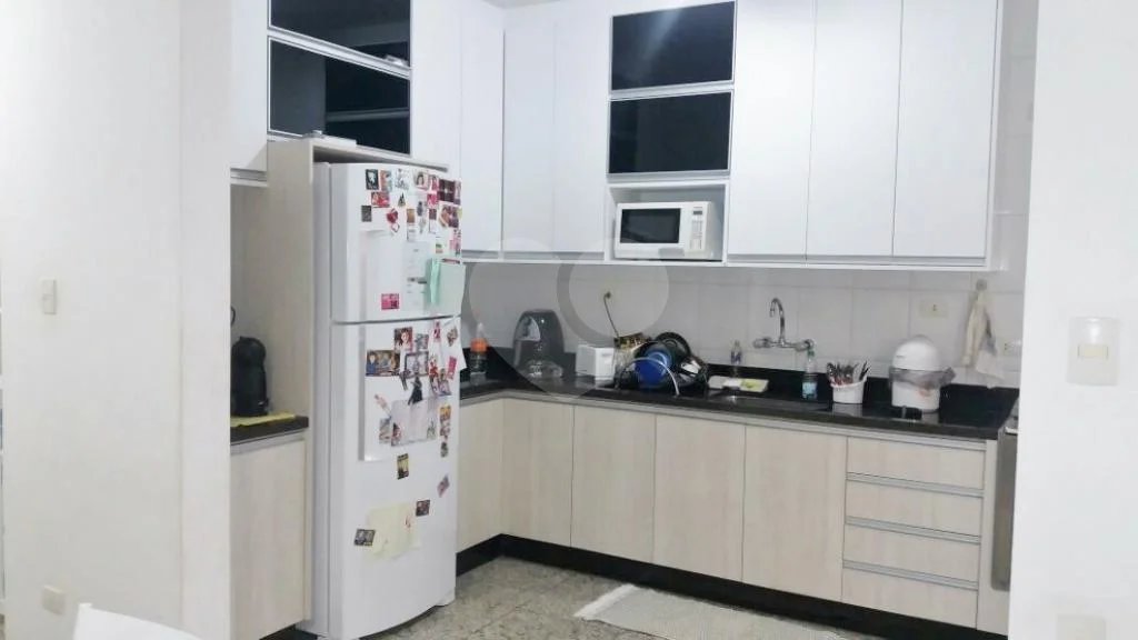 Lindo Sobrado em Condomínio