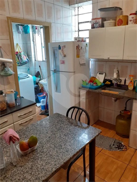 Oportunidade para quem quer morar no próximo do Centro - Apto 60 mts