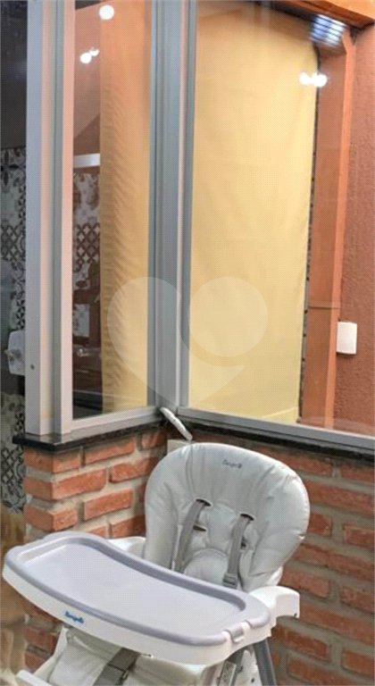 Casa térrea no Condomínio Moradas I.