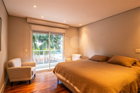 Apartamento Campo Belo à Venda 274 m² 4 Suítes 4 Vagas com Clima de Casa e Vista Verde