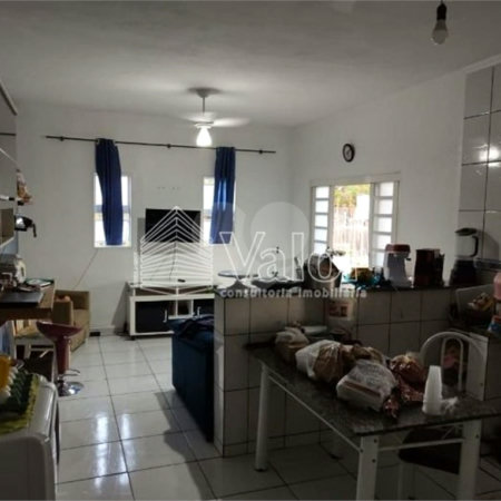 Chácara à venda com 4 quartos, sendo 1 suíte,  em Chácara Leila, São Carlos, SP