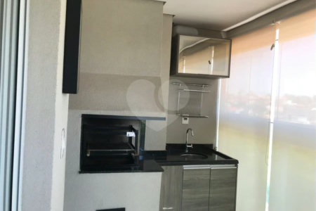 APARTAMENTO MOBILIADO EM FRENTE AO SHOPPING 02 DORMITÒRIOS