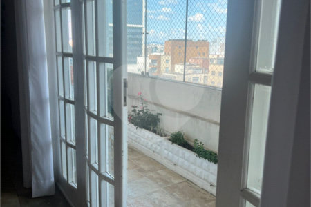 Cobertura penthouse com 486 m², 5 dormitórios e 2 vagas em ótima localização