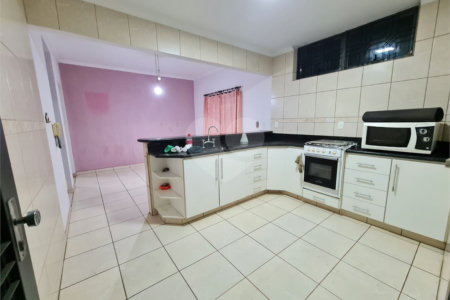 Casa sobrado para venda no Jardim das Torres