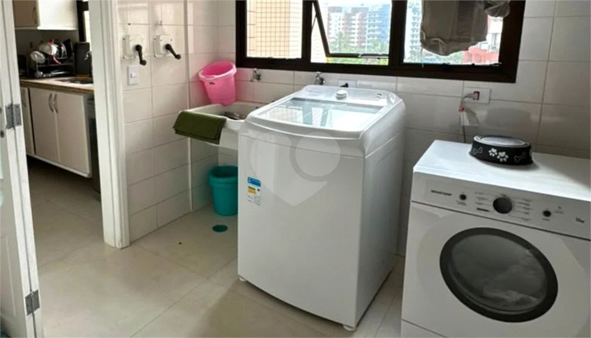 Apartamento à venda com 4 suítes em Riviera de São Lourenço, Bertioga, SP