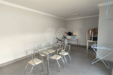 Casa com 3 dormitórios à venda no bairro Jardim Cardinalli, em São Carlos/SP