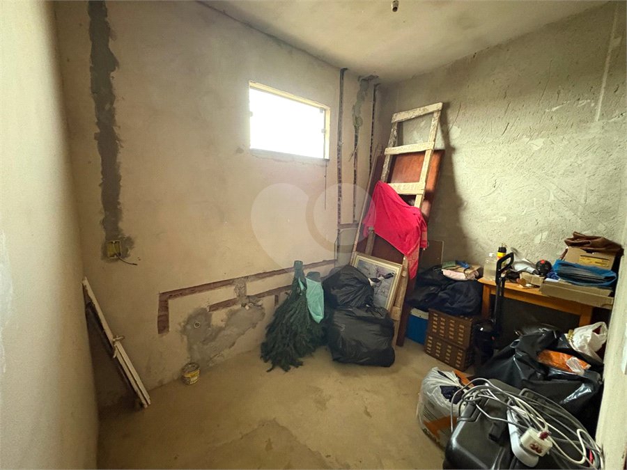CASA A VENDA N EMBARÉ