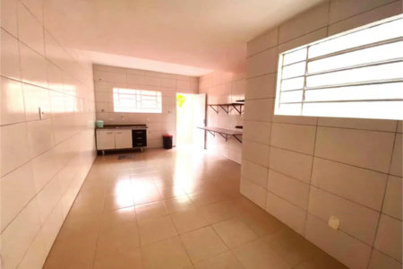 SOBRADO PARA VENDA OU LOCAÇÃO EM PERDIZES COM 3 DORM E 2 VAGAS DE GARAGEM