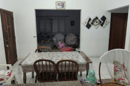 Sobrado à venda com 290m² na região central de Bom Jesus dos Perdões – SP