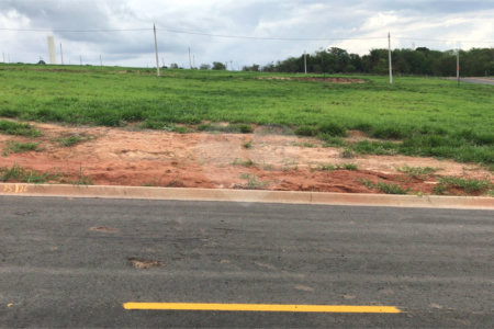 Terreno à venda no condomínio Residencial Recanto Tropical, Engenheiro Coelho - SP