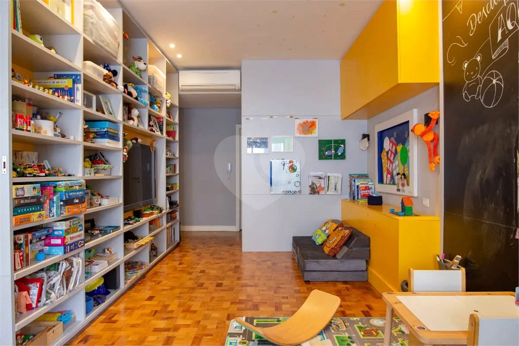 Apartaemnto a venda em Higienopolis com 340m² com 3 dormitórios 1 suíte 2 vagas de garagem