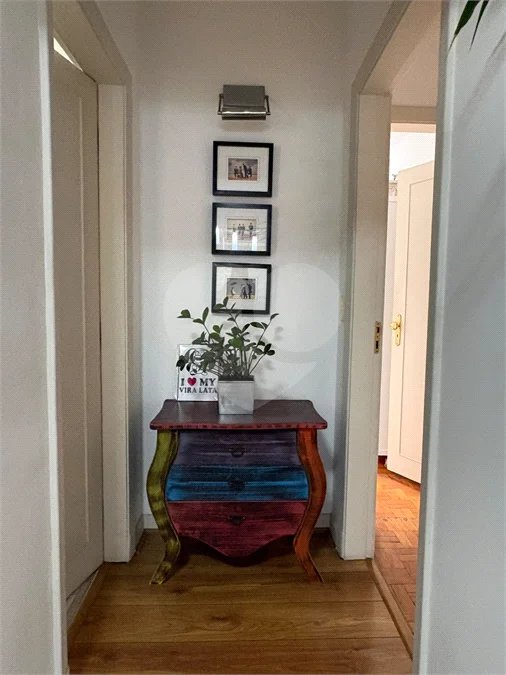 Apartamento Amplo e Mobiliado, 3 Dormitórios, 2 Vagas, Próximo à Paulista