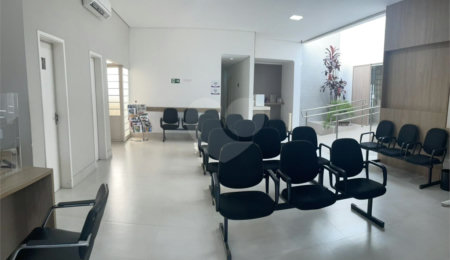 Salão à venda em Vila Vitória, Mogi das Cruzes, SP