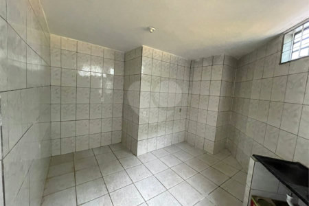 Casa comercio dispondo para venda ou locação no Centro,