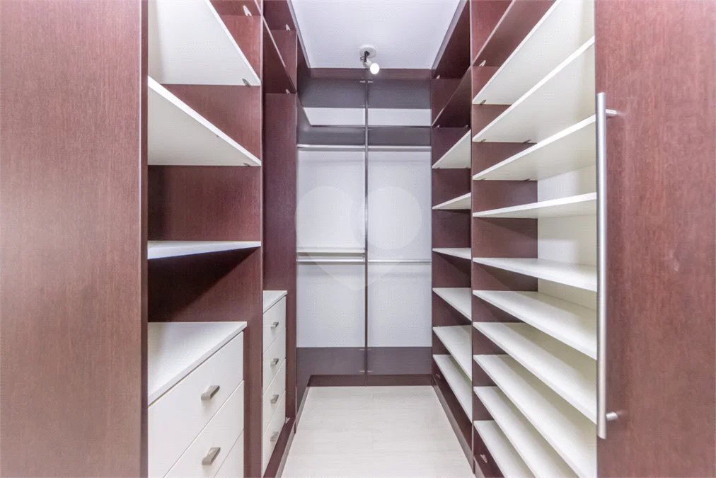 Apartamento à venda com 3 quartos, sendo 1 suíte, em Brooklin, São Paulo, SP