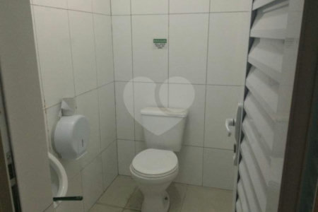 Vende Sobrado com 180m² - Vila Santa Catarina