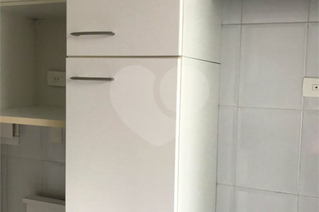 Apartamento 2 dormitórios à venda na Vila mariana.