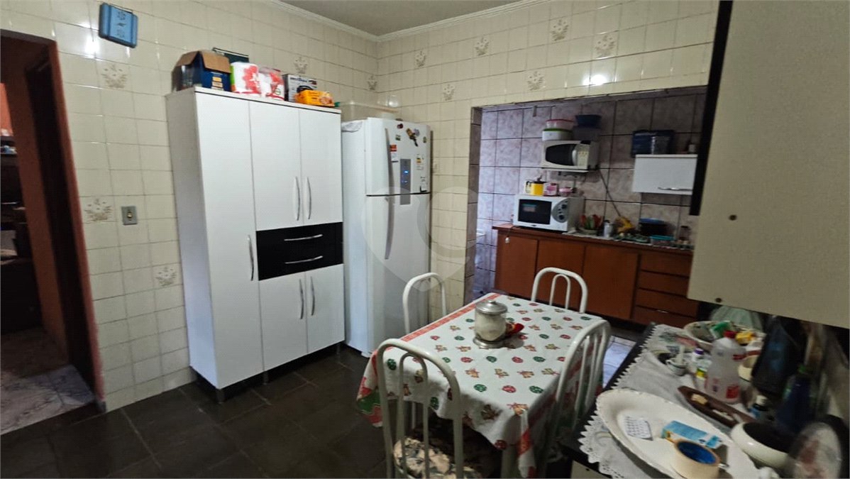 Oportunidade Única no Santa Felícia: Casa 3 dormitórios, Conforto, Espaço de Sobra e a Melhor Localização de São Carlos!