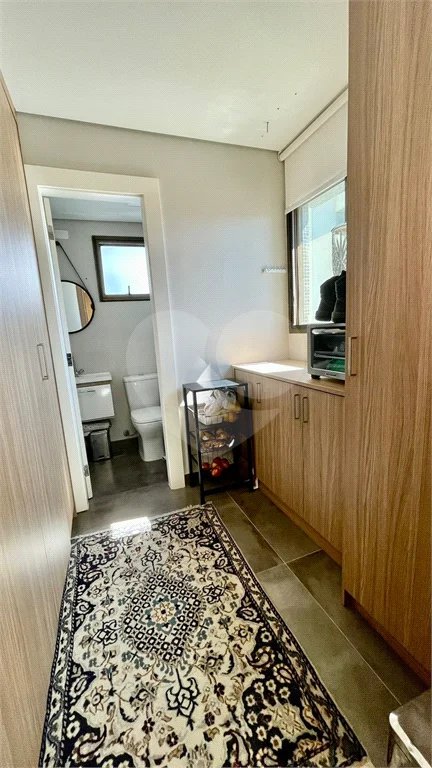Cobertura à venda na Aclimação de 300m² com 2 vagas.