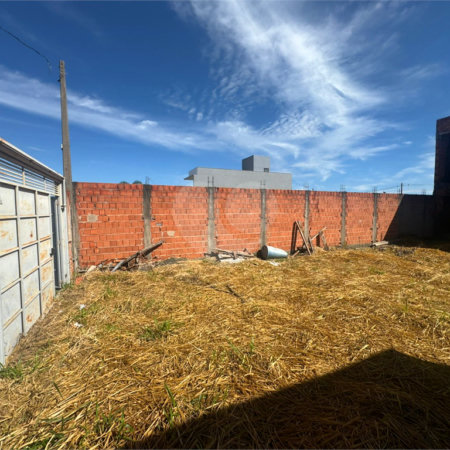 Terreno Murado de 250m2, em Jardim Embaré, São Carlos.