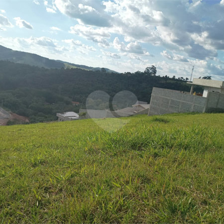 Terreno Exclusivo em Condomínio Fechado a 10 Minutos de Atibaia