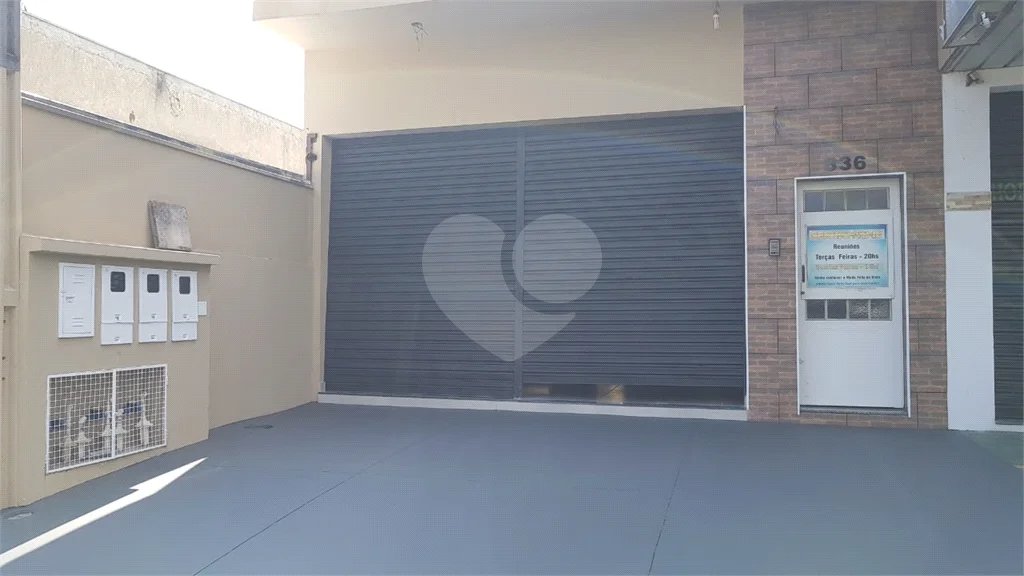 sala comercial_Jardim Bom Principio- Indaiatuba-SP. AU 60m2 valor locacao R$880,00 mais valor iptu.