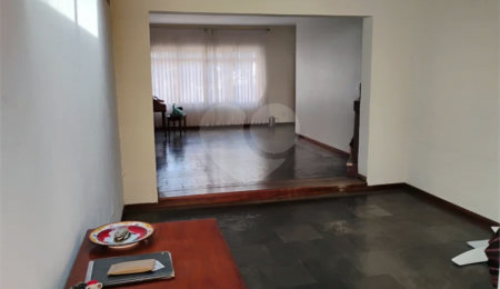 Ampla e sofisticada casa na Vila Mascote, com 400 m²