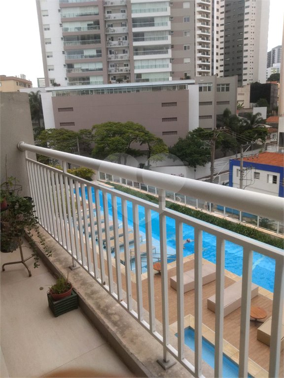 Apartamento 82 m² com varanda 2 dormitórios sendo 1 suítes 1 vaga.