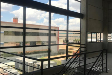 Galpão industrial com renda à venda em Cotia
