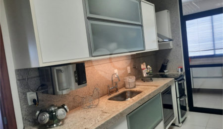 Apartamento à venda com 3 quartos, sendo 1 suíte,  no Centro, São Carlos, SP