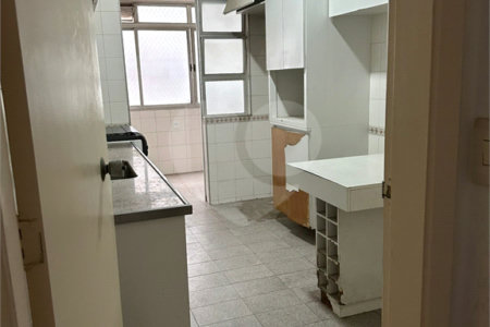 Amplo e Clássico: Apartamento de 90 m² em Higienópolis!