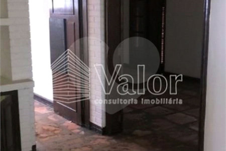 CASA À VENDA COLOCADA COM A SANTA CASA