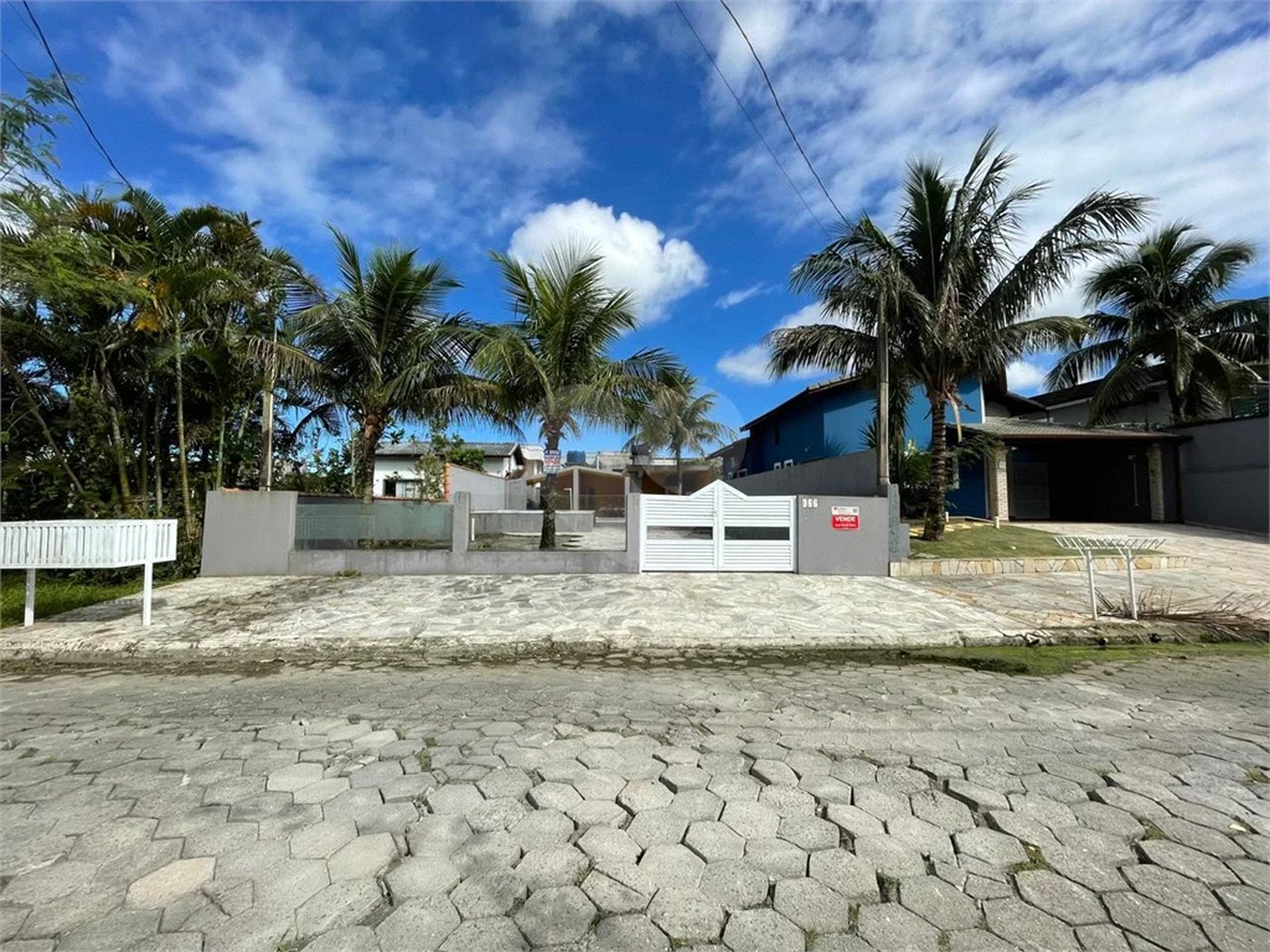 Casa à venda com 3 quartos, sendo 1 suíte, em Morada da Praia, Bertioga, SP