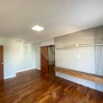Casa com alto padrão de acabamento para venda no Condomínio Montreal.