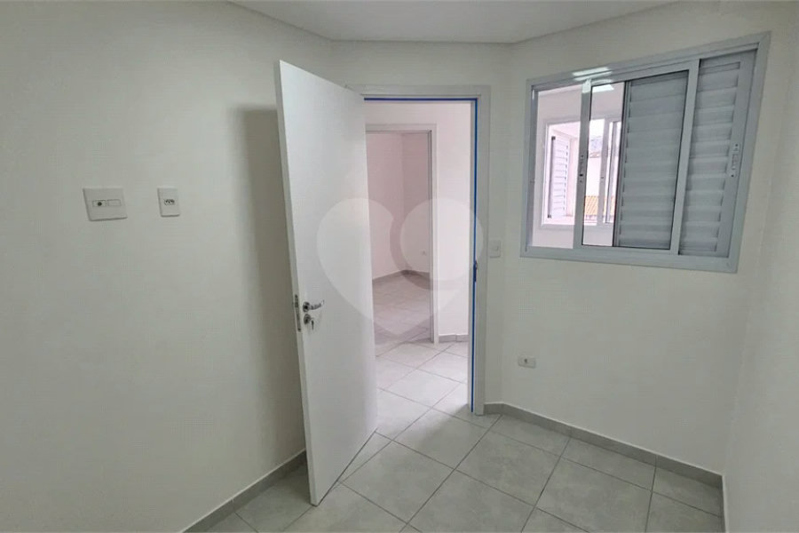 Vende-se apartamento novo na Mooca
