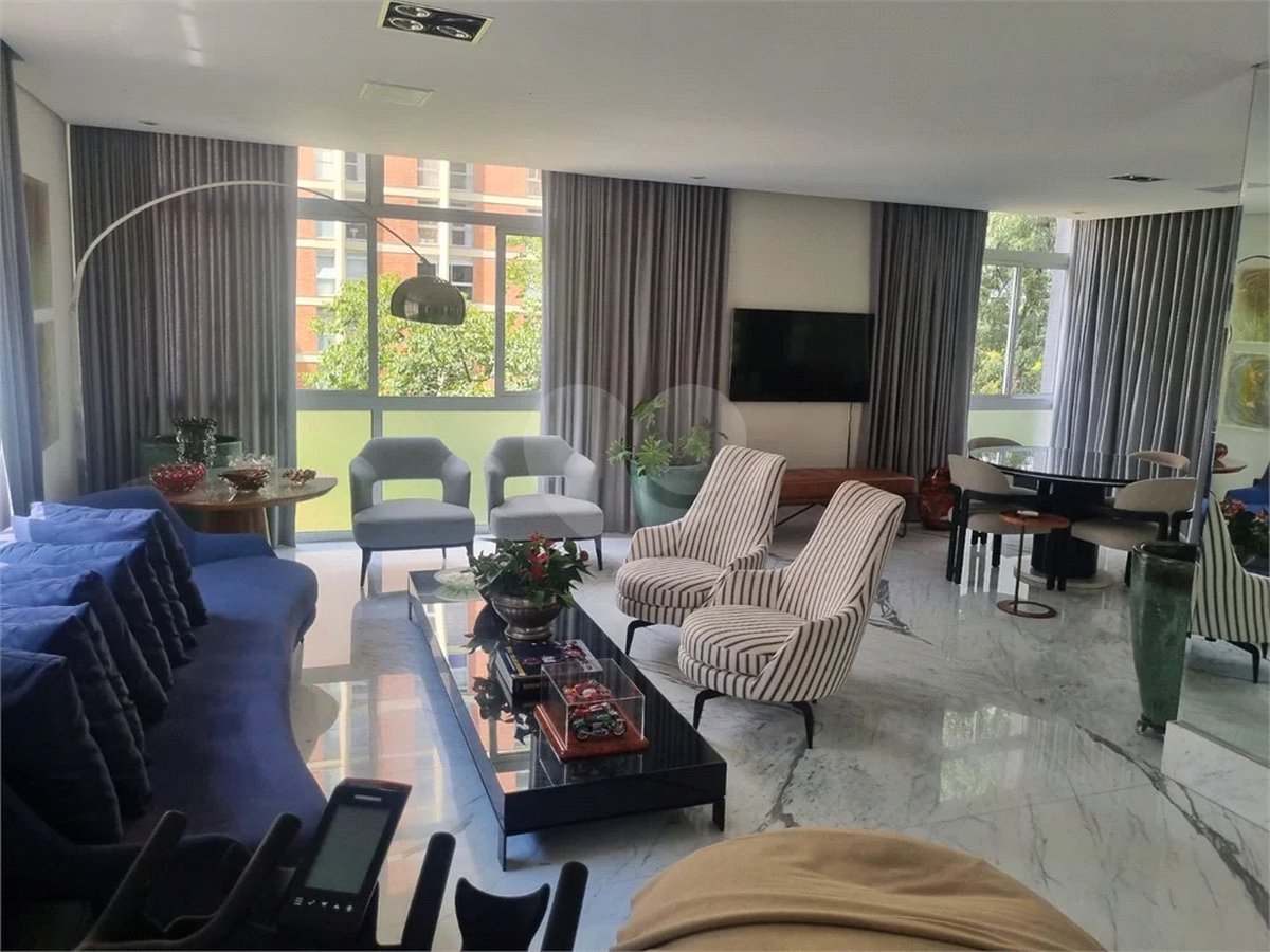 Apartamento à venda com 2 suítes em Cerqueira César, São Paulo, SP