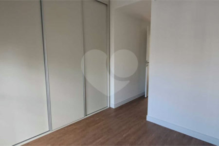 Apartamento á venda em Moema 75m² 2 Suítes 2 Vagas