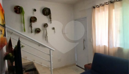 Sobrado à venda com 2 quartos em Solemar, Praia Grande, SP