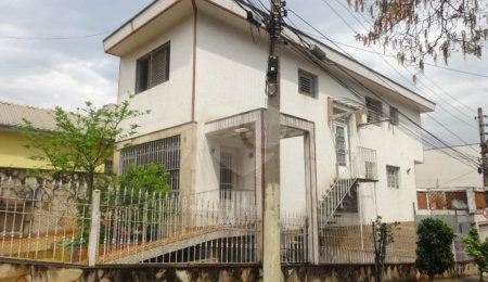 Sobrado à venda com 4 quartos, sendo 1 suíte,  em Belenzinho, São Paulo, SP